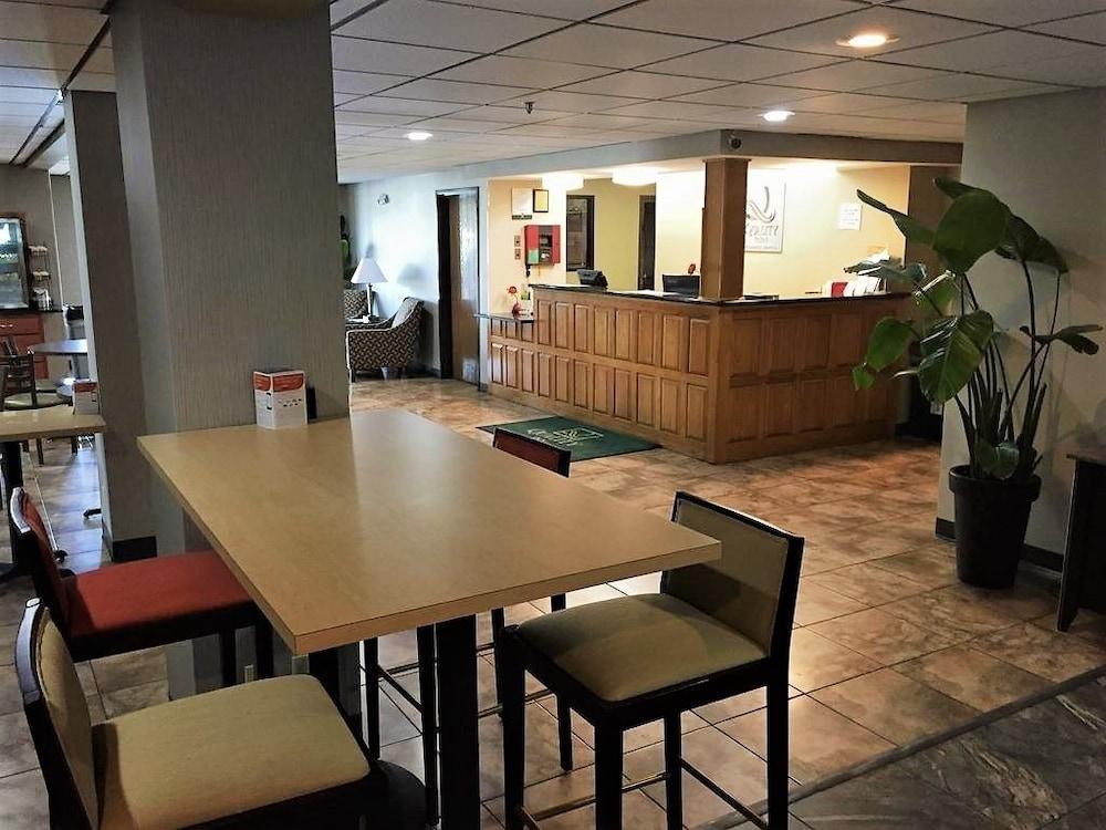 奥扎克品质酒店 外观 照片
